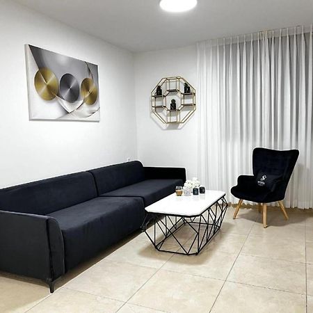 Spat Vip Apartment Bat Yam Esterno foto
